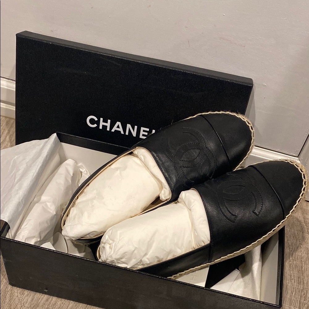 CHANEL Black Espadrille WMNs